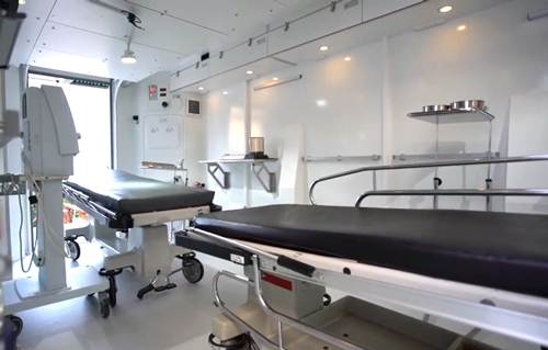 The inside of MSU2 is very clean. It has two surgical beds